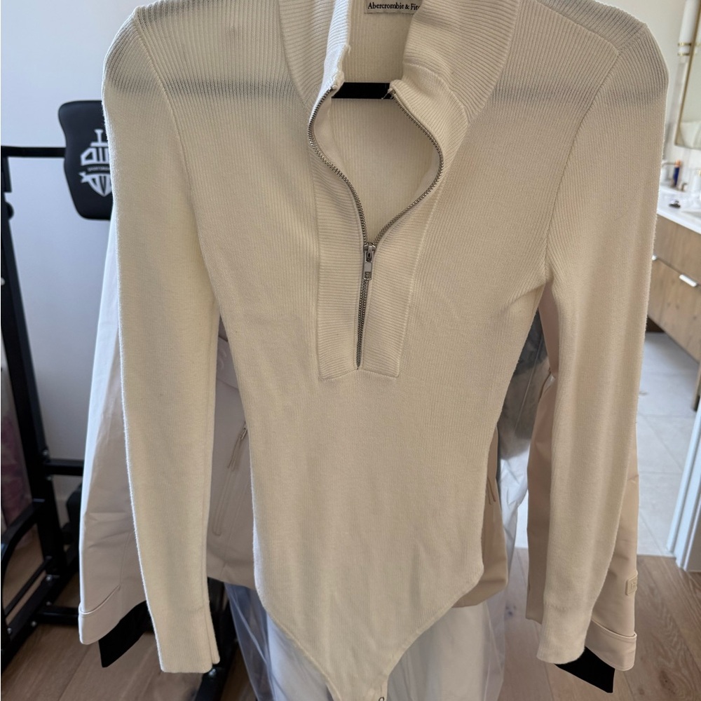 Abercrombie & Fitch Off-White Ribbed Bodysuit